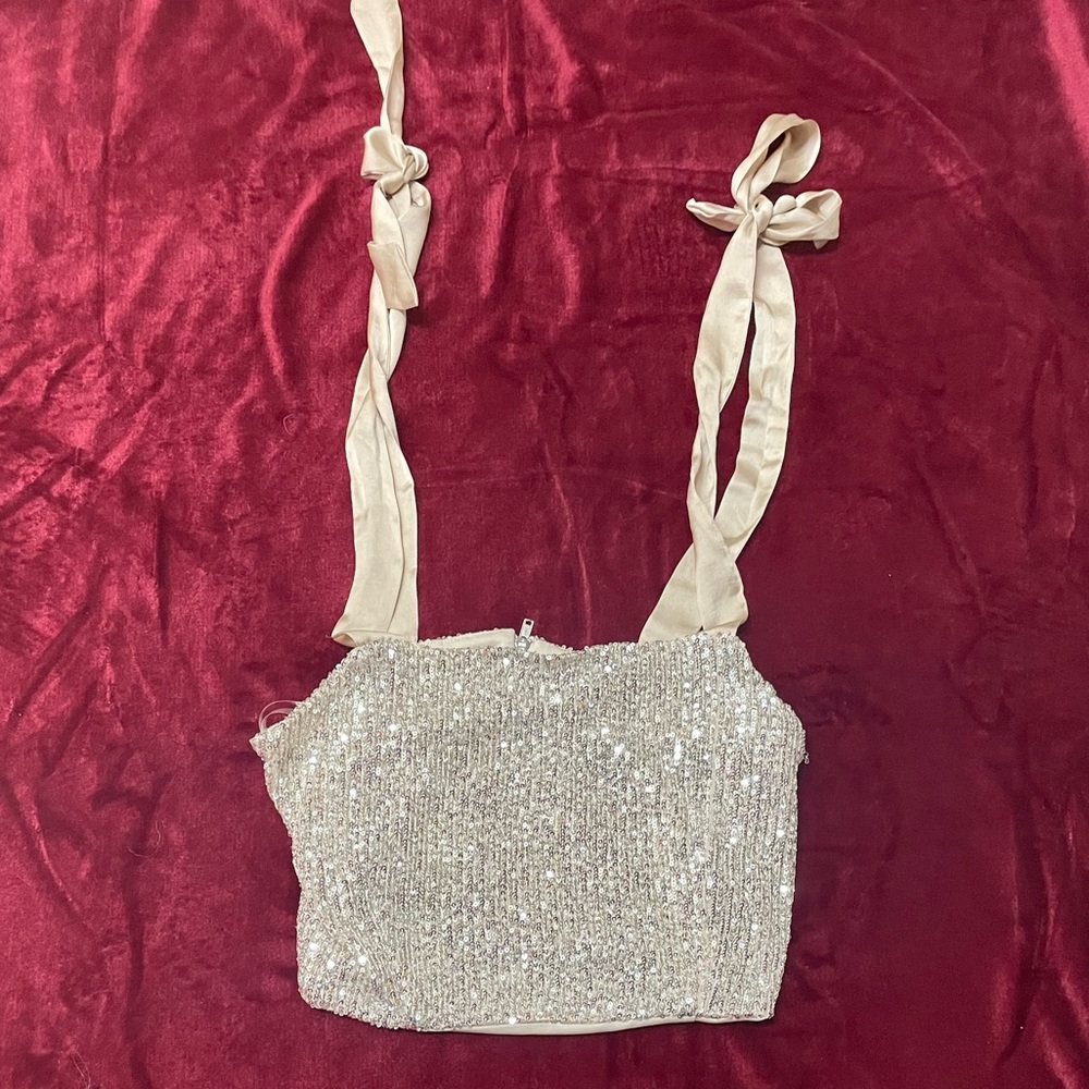 Sz Md Champagne Sequin 2 Piece Top Set (Worn Once) ✨ - Picture 8 of 16